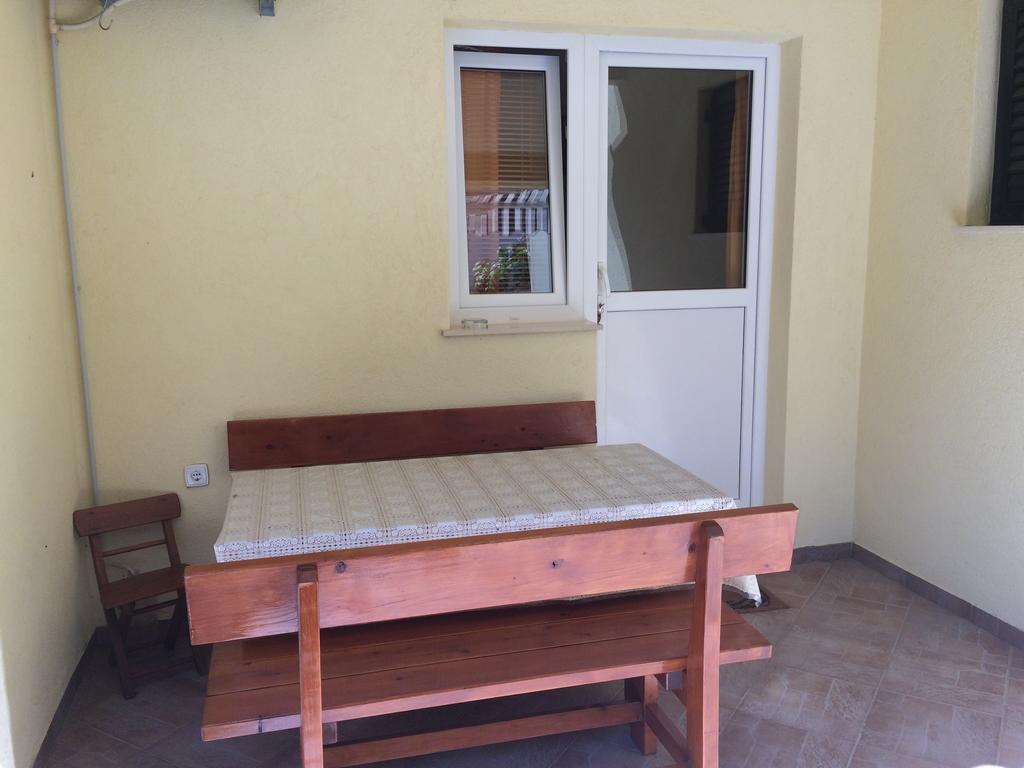 Apartment Kolundzic Novi Vinodolski Oda fotoğraf
