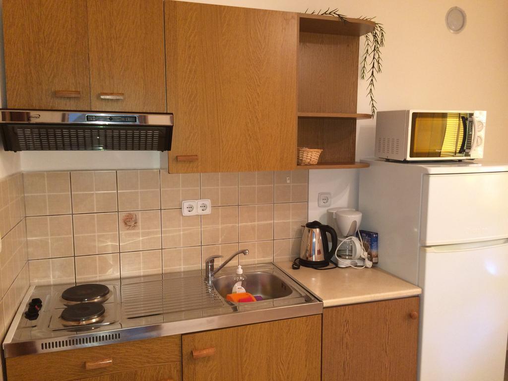 Apartment Kolundzic Novi Vinodolski Oda fotoğraf