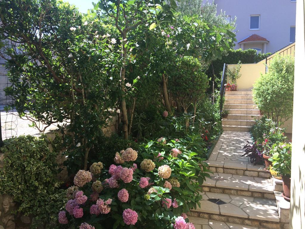 Apartment Kolundzic Novi Vinodolski Oda fotoğraf