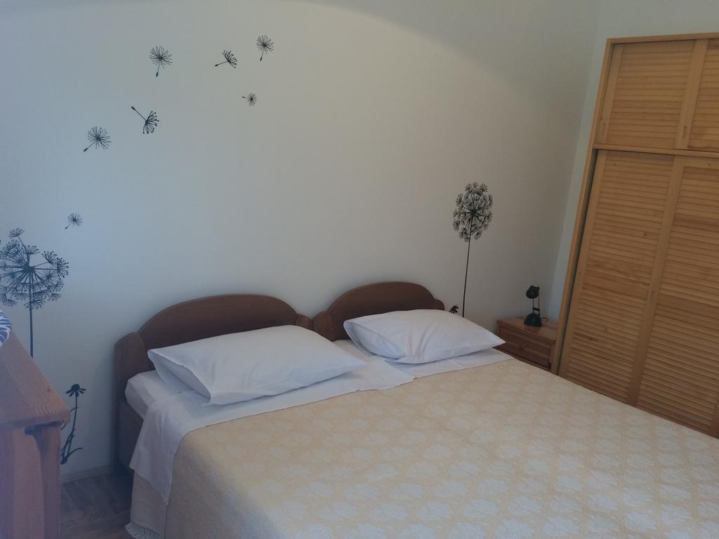 Apartment Kolundzic Novi Vinodolski Oda fotoğraf