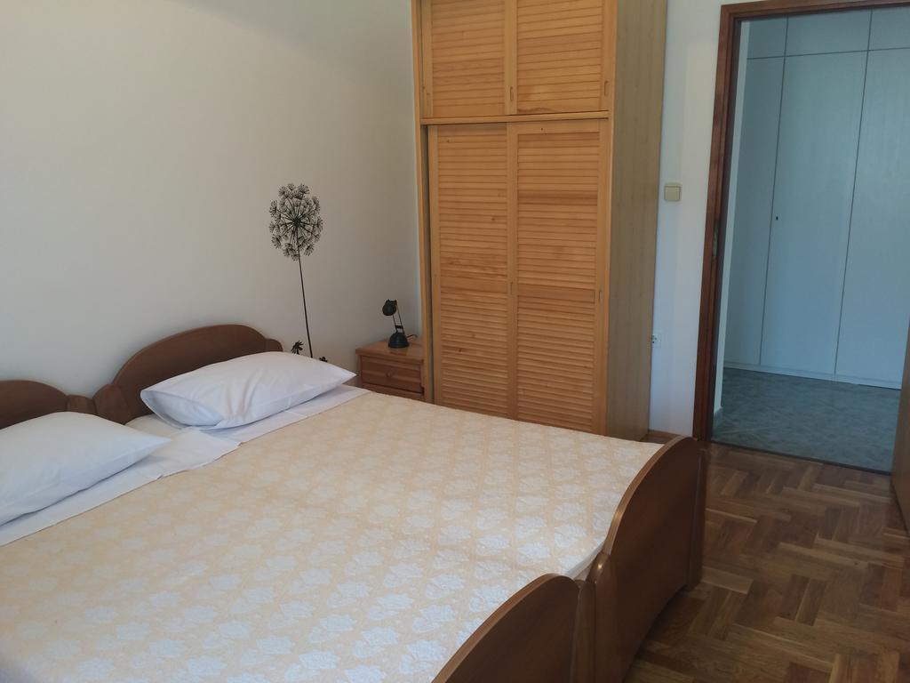 Apartment Kolundzic Novi Vinodolski Oda fotoğraf