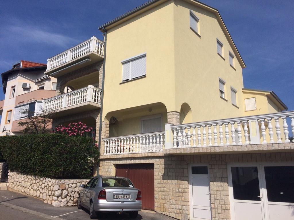 Apartment Kolundzic Novi Vinodolski Oda fotoğraf